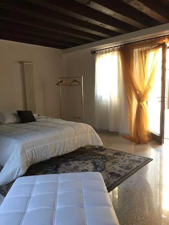 Ca'Bert Villa Dei Glicini Castelnuovo del Garda Italy