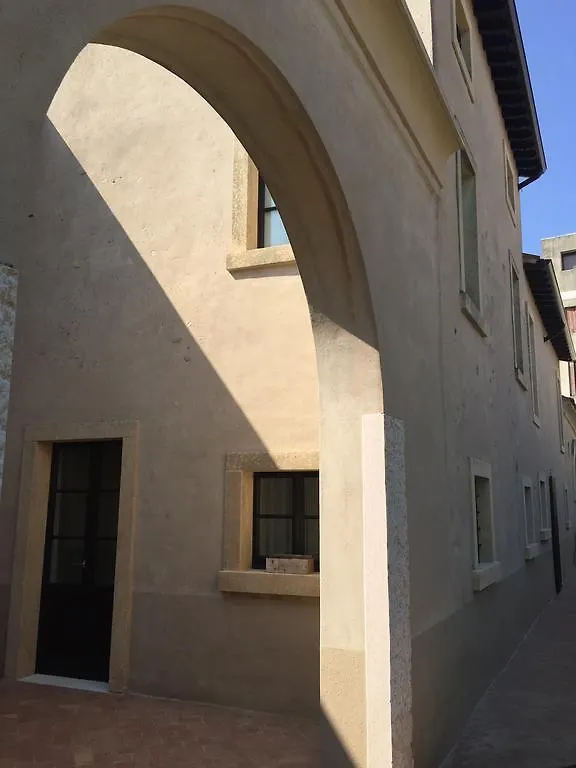 Ca'Bert Villa Dei Glicini Castelnuovo del Garda 3*,