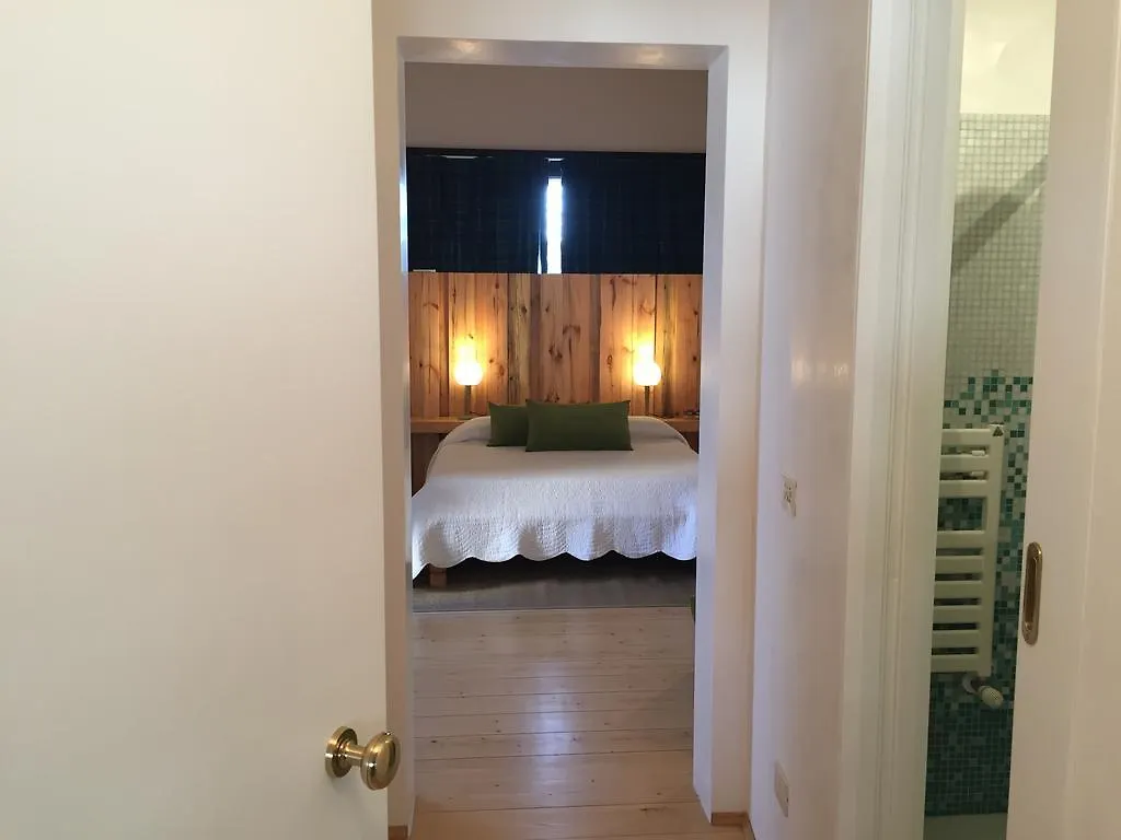 *** Bed & Breakfast Ca'Bert Villa Dei Glicini Castelnuovo del Garda Italy